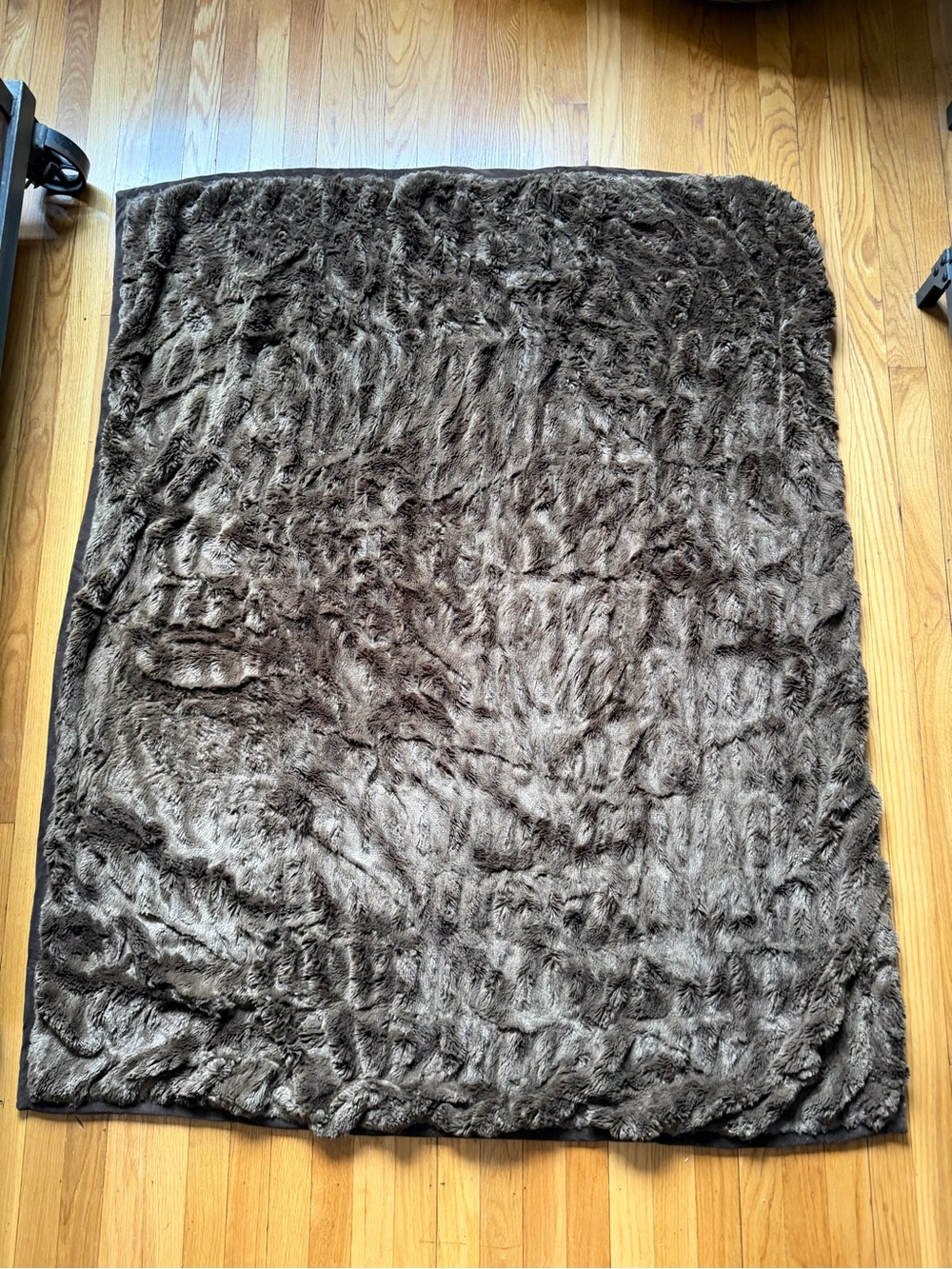 Pottery Barn Ruched Faux Fur Throw in Brown - Picture 2 of 4